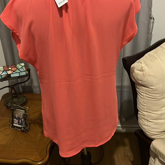 Dress Barn Coral Sleeveless Blouse NWT - Picture 4 of 4